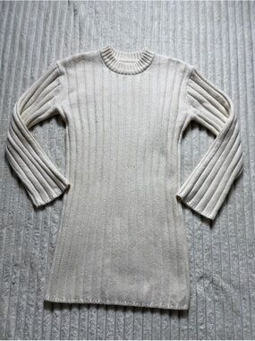 H&M Ivory Ribbed Knit Slim Pullover Sweater XS Polyester Wool Blend